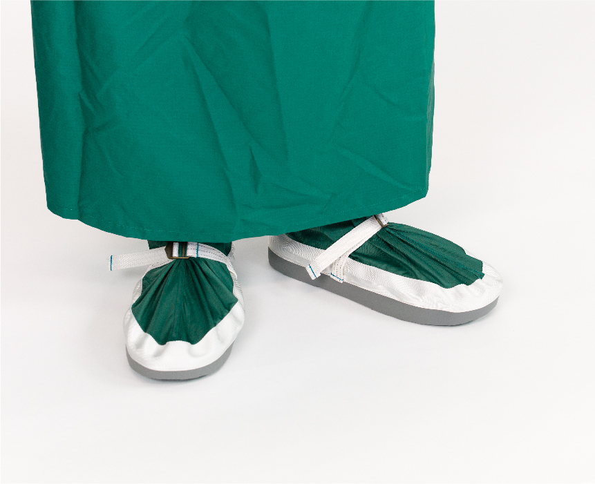 the garment can be completed by bemicron cyto boots